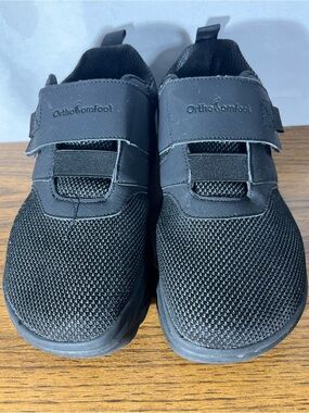 Ortho Comfort Diabetic Shoes For Men Size 9 with additional insoles OFYN05G